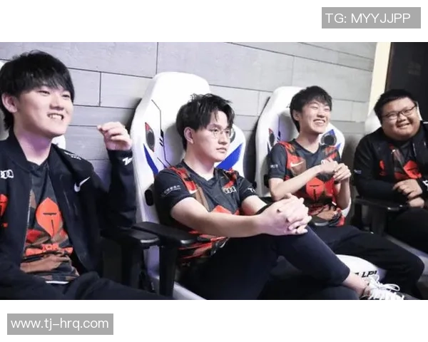 CSGO巨献：深入分析TES选手个人能力与战术风格的独特魅力