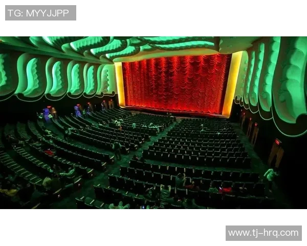 深圳街舞队的团队协作与默契共舞探索之旅 深圳街舞队的团队协作与默契共舞探索之旅